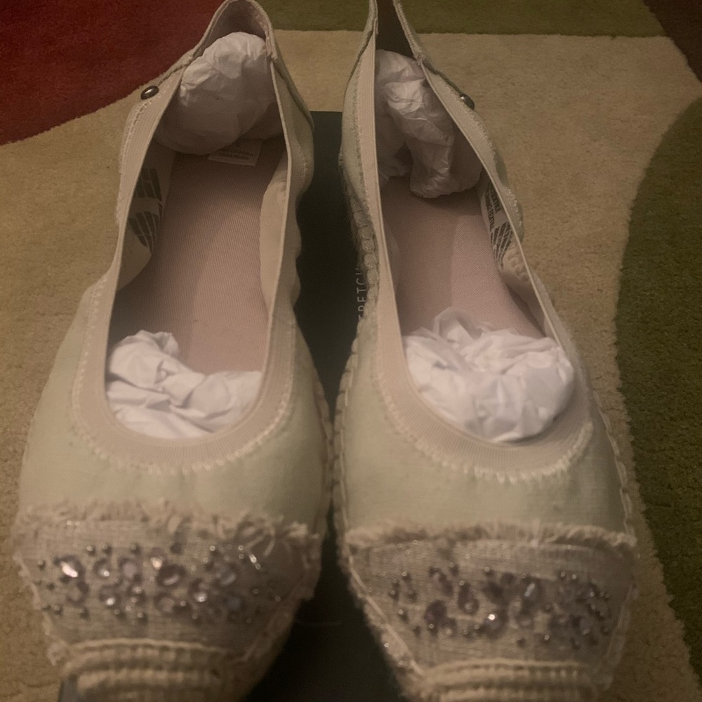 Vera wang simply stretch shoes
